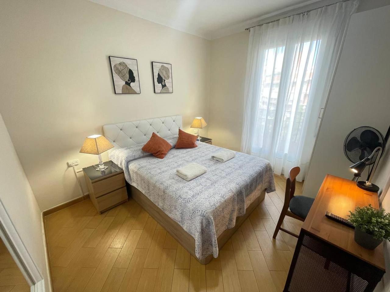 Alojamiento Nuevo Valenci Barcelona Ngoại thất bức ảnh