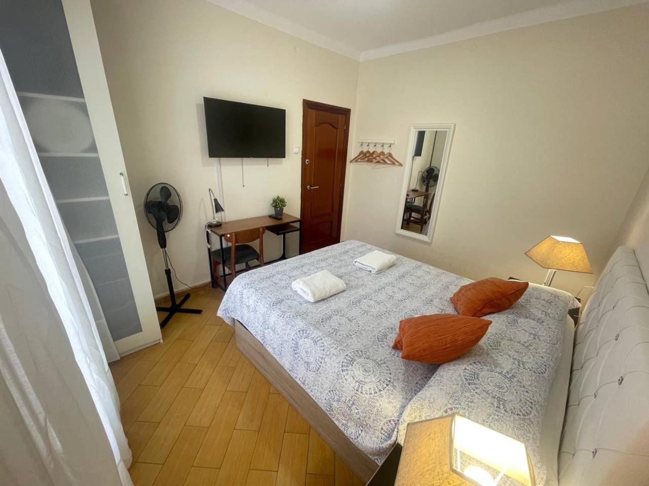 Alojamiento Nuevo Valenci Barcelona Ngoại thất bức ảnh