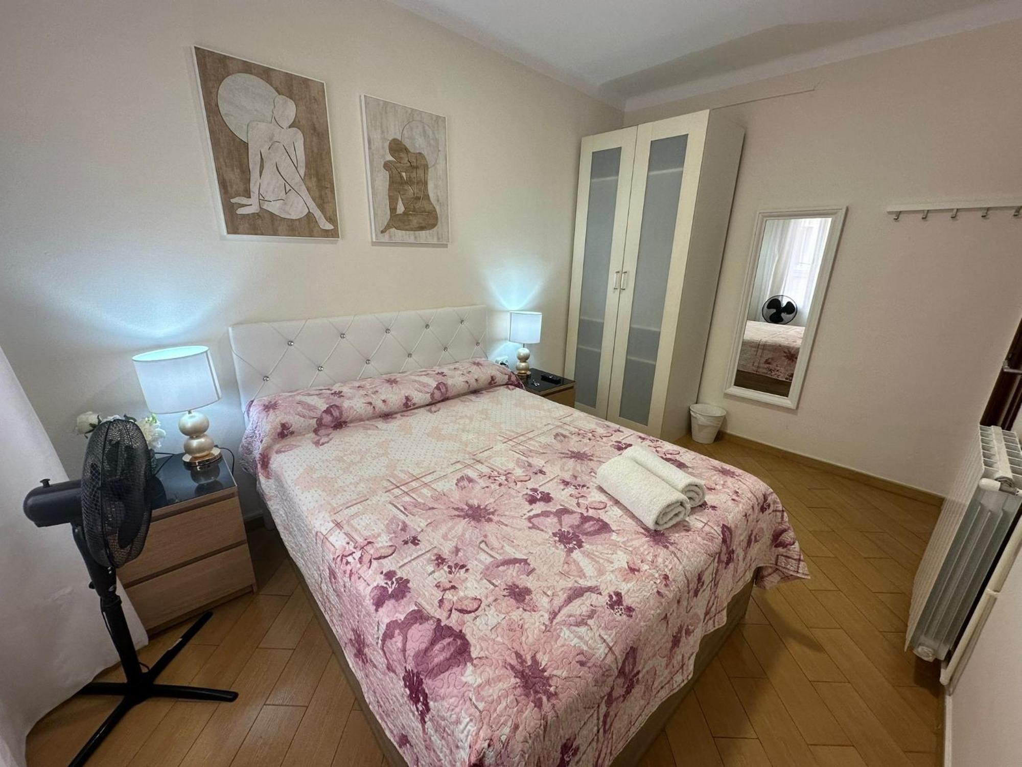 Alojamiento Nuevo Valenci Barcelona Ngoại thất bức ảnh
