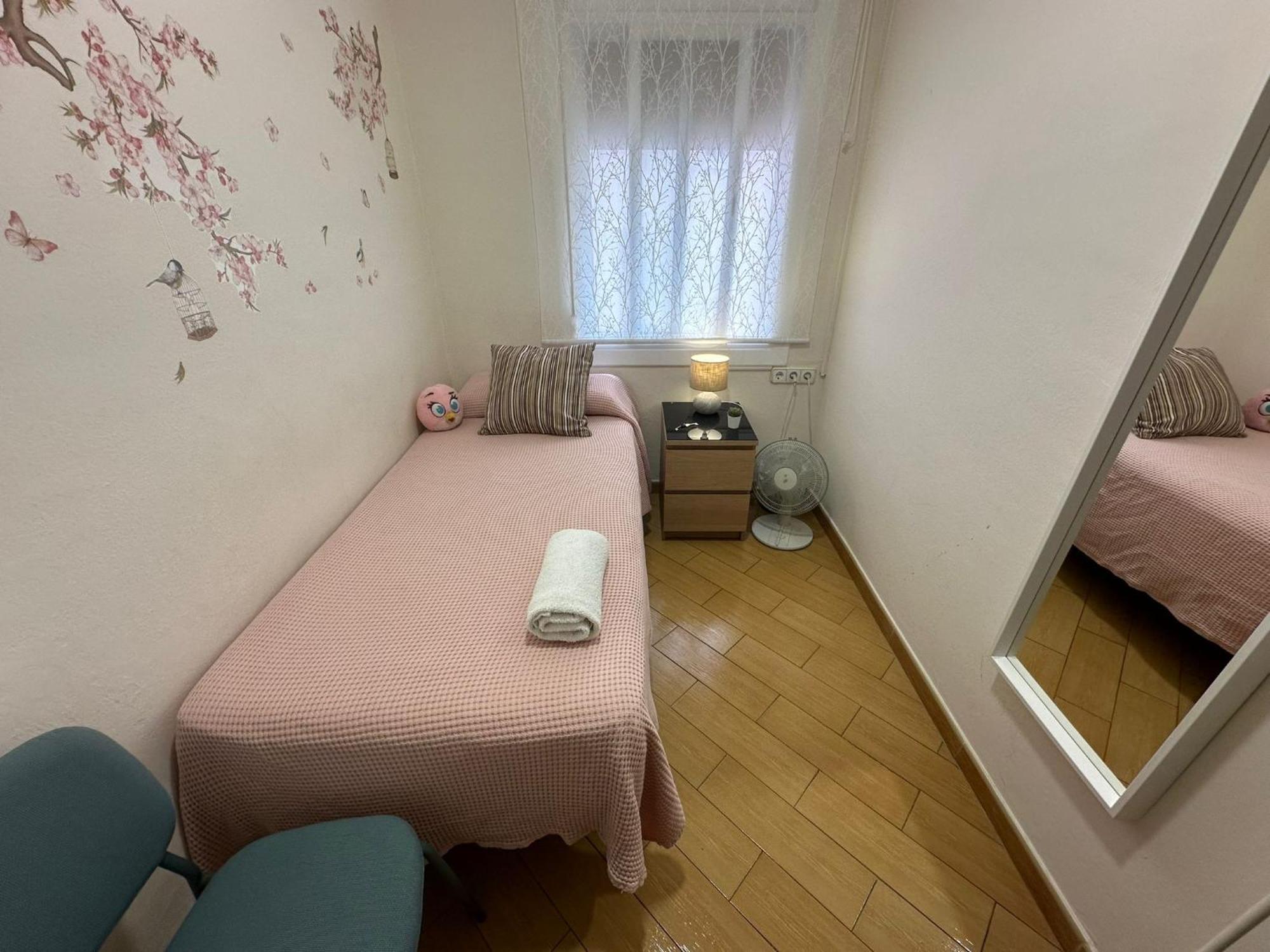 Alojamiento Nuevo Valenci Barcelona Ngoại thất bức ảnh